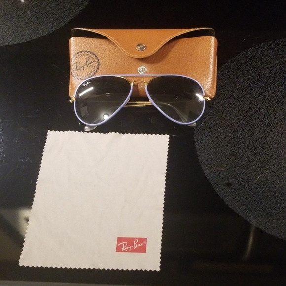 Authentic Ray-Ban Baby Blue Aviators - Picture 2 of 5